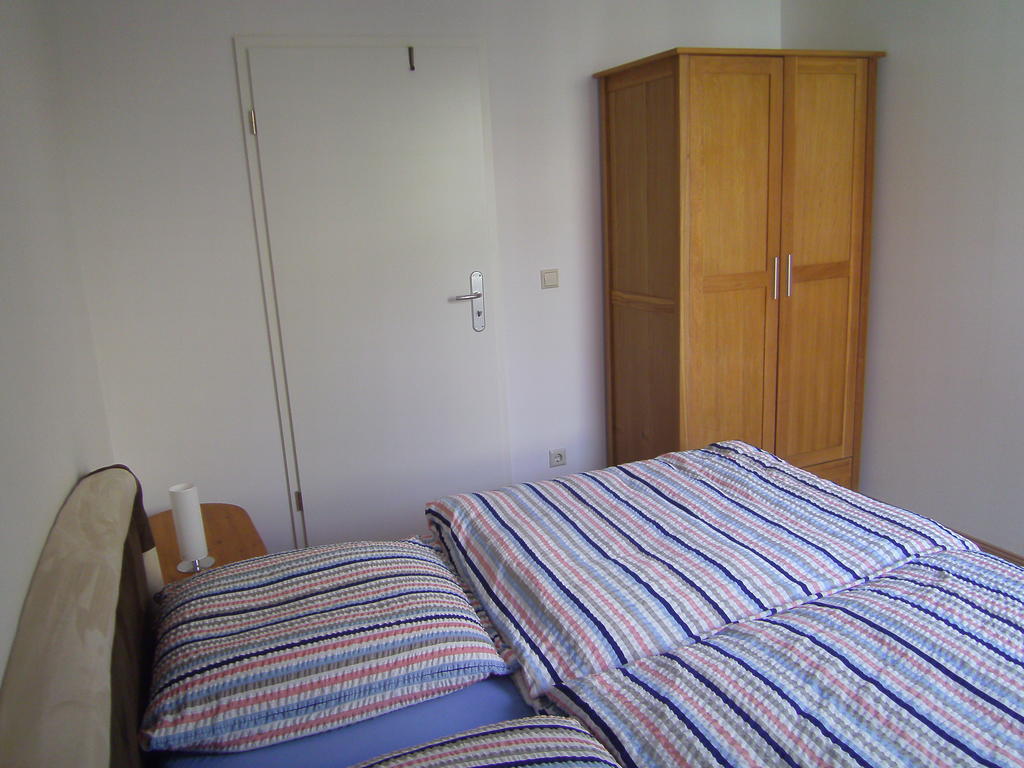 Altstadt Ferienwohnung Stralsund Mit Parkplatz Стая снимка
